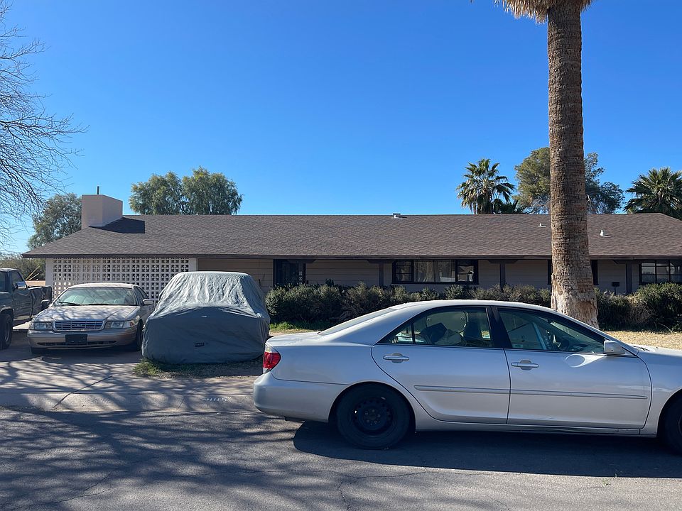 1st image of 905 N Cameron Ave
