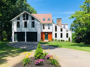 43 Reynolds Rd, Wakefield, MA 01880