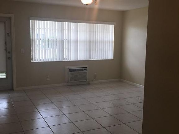 5th image of 103 Berkshire E #103