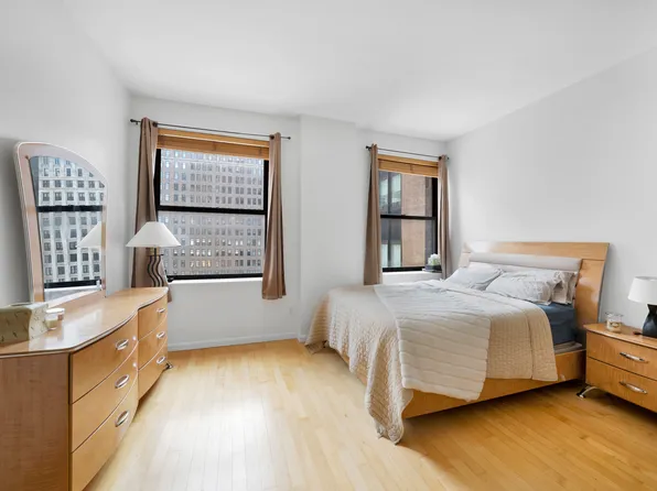 20 West Street image 1 of 7