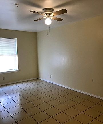 5th image of 7639 Windsor Oaks