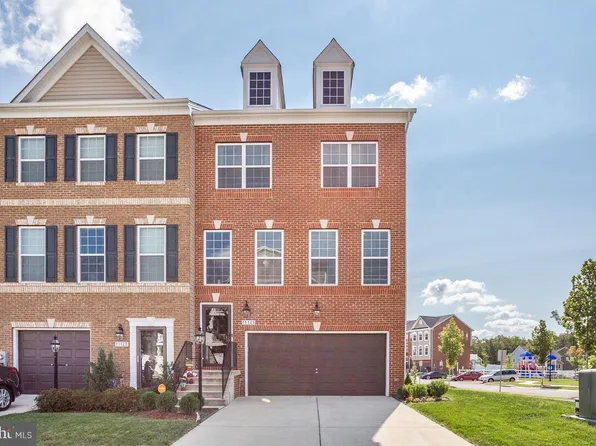11121 Southport Pl, White Plains, MD 20695