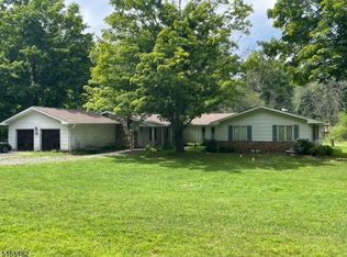 40 South St, Andover, NJ 07821