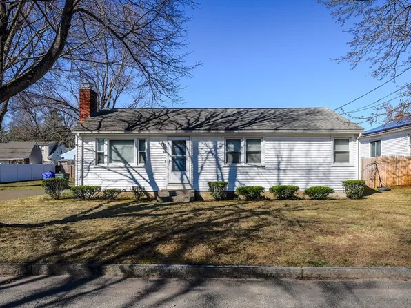 46 Lakevilla Ave, Springfield, MA 01109