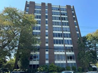 20 Chestnut St APT 202, Wyandotte, MI