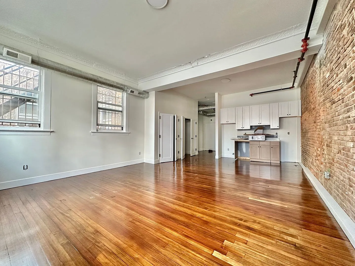 813 Chapel Street — Photo 2