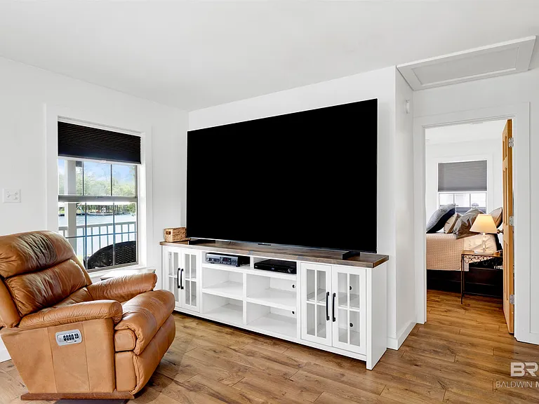 15851 Keeney Dr — Photo 13