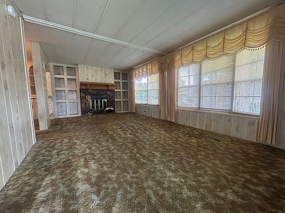5th image of 91 Evelyn Dr