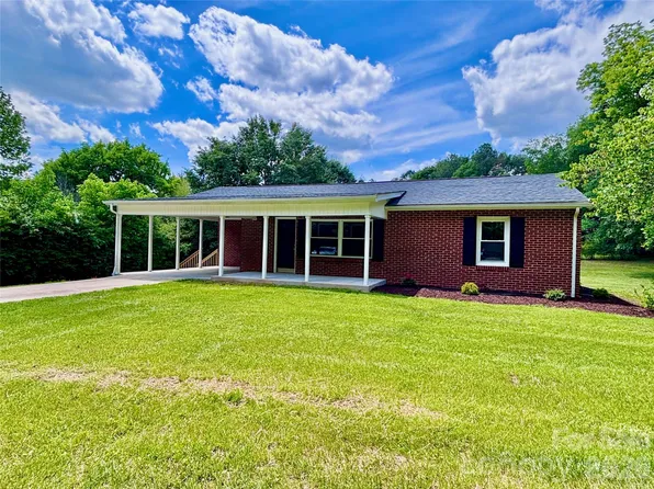 156 Doggett Grove Rd, Forest City, NC 28043