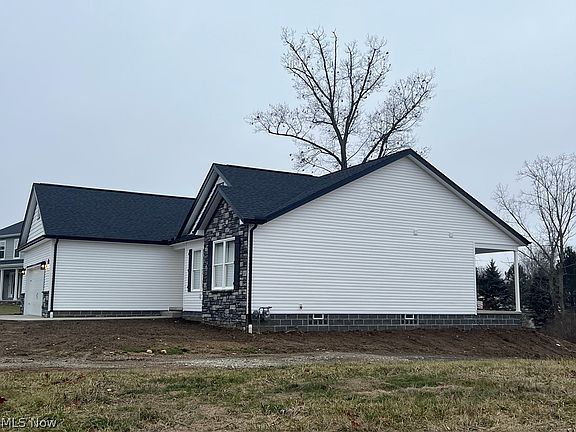 4th image of 4716 Stevie Ave SW