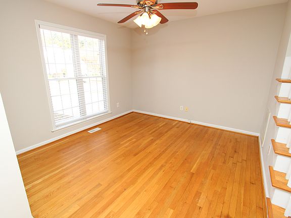 2nd image of 101 Lake Meadow Dr