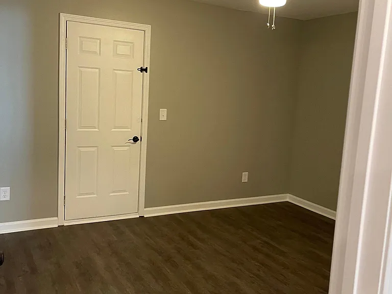 1020 Hillsborough Chase NW — Photo 19