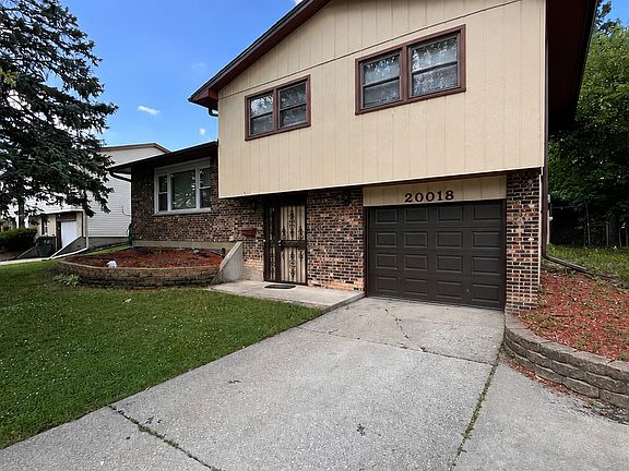 2nd image of 20018 Lakewood Ave