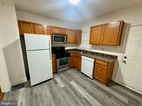 2863 W Lanvale St, Baltimore, MD 21216