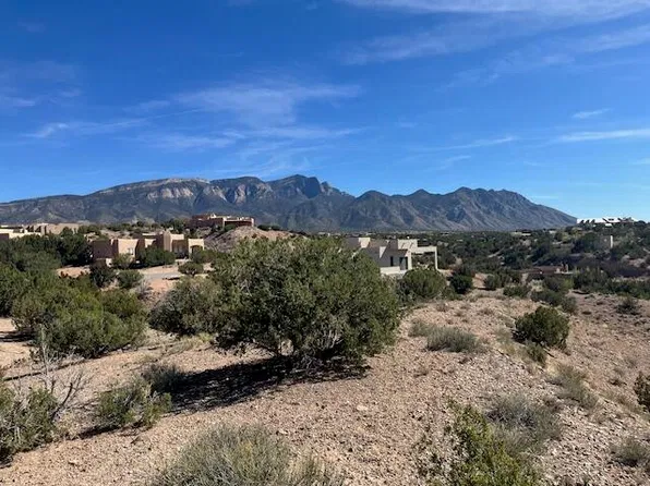 29 Desert Mountain Rd, Placitas, NM 87043