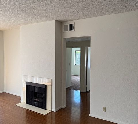 3rd image of 14400 Dickens St APT 105