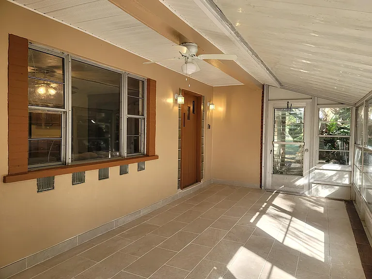 4362 W Midway Rd — Photo 5
