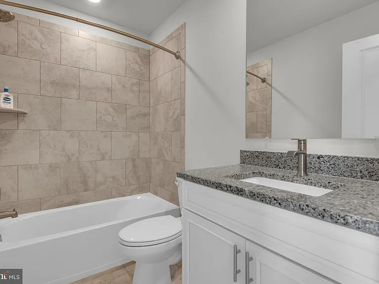 5754 Frederick Douglas Pl — Photo 25