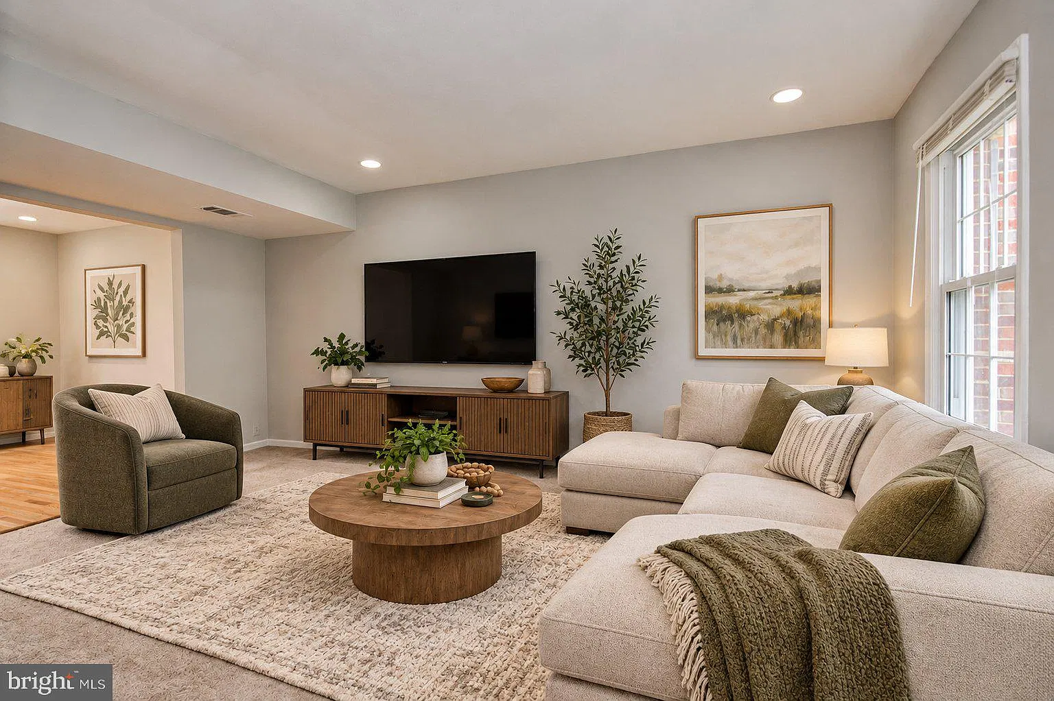 3 bed, 3.5 bath, 1232 sqft, $2,975 — Photo 4