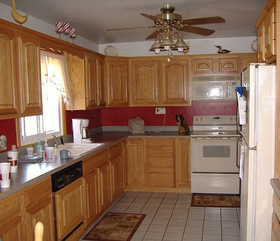 1st image of 3186 S 33rd St