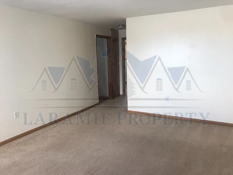 2525 Vista Dr #1 — Photo 7