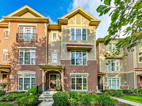 421 N 2nd St, Geneva, IL 60134