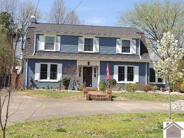 1st image of 615 S 1st St