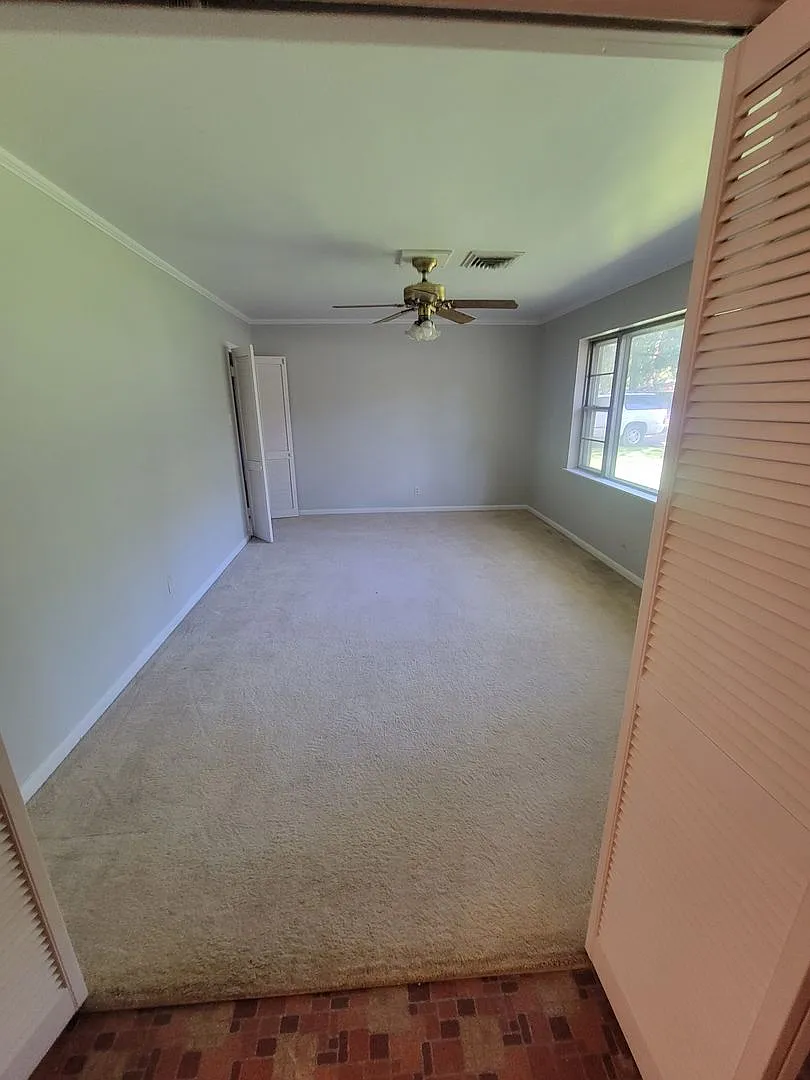 Two Bedrooom Home In Monroe! — Photo 3