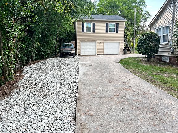2nd image of 1767 1/2 Kissingbower Rd #1/2