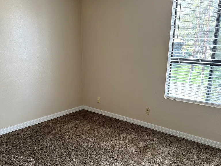 2240 S Palm Canyon Dr — Photo 14