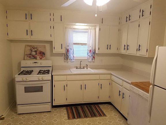 3rd image of 1729 W 25th St