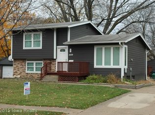 4309 67th St, Urbandale, IA 50322