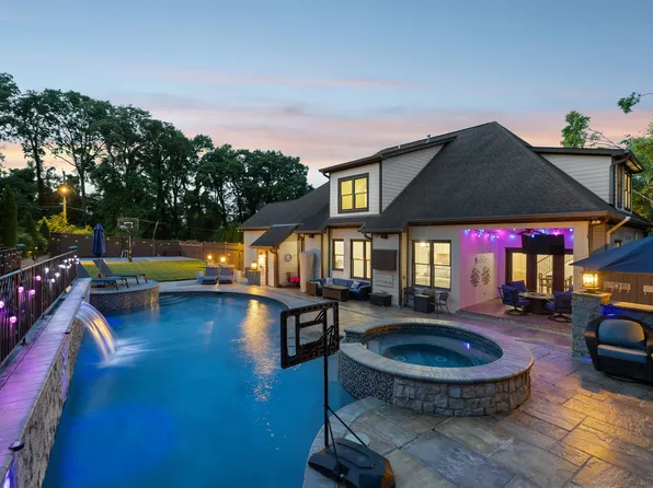 4001 Wallace Ln, Nashville, TN 37215