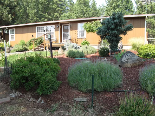4366 Round Lake Rd, Klamath Falls, OR 97601