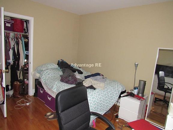 2nd image of 34 Egmont St #2A