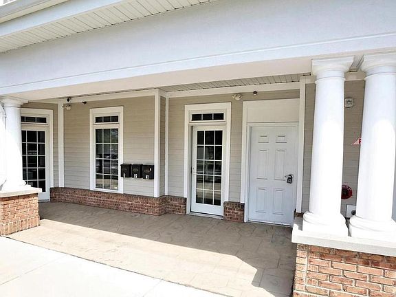 4th image of 11 Cranbury Rd #1