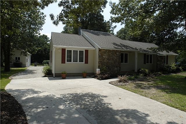 1st image of 811 Brunswick Pl