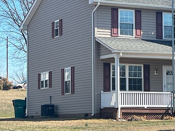 2nd image of 117 Luray Ave