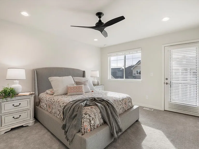 2440 Brookstone Dr #C — Photo 15