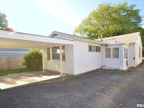 4th image of 2918 W Kenwood Ave