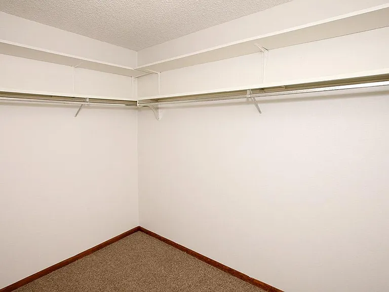 Summerhill Apartments — Photo 45