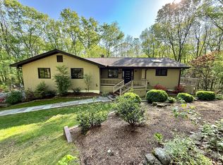 360 Morehouse Rd, Easton, CT 06612