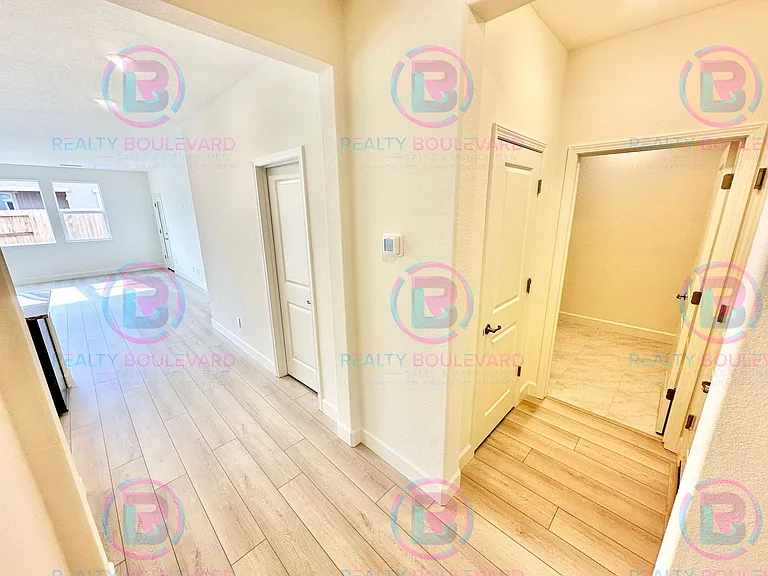 1405 Bravestone Ave — Photo 12