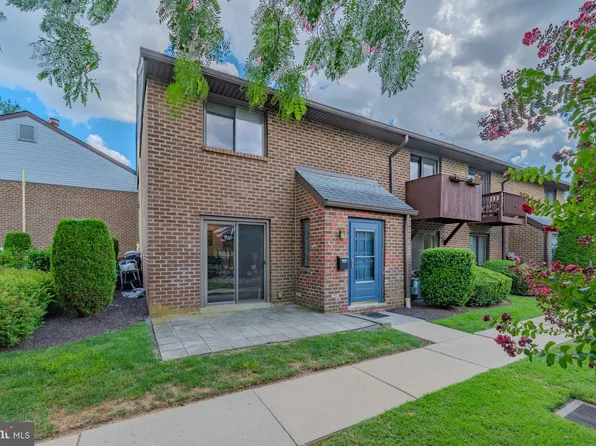 700 Ardmore Ave APT 608, Ardmore, PA 19003