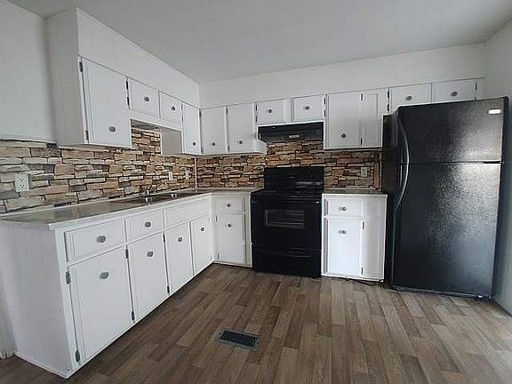 2nd image of 3150 NE 36th Ave Lot 251
