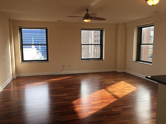 3rd image of 606 W Wisconsin Ave Unit 801