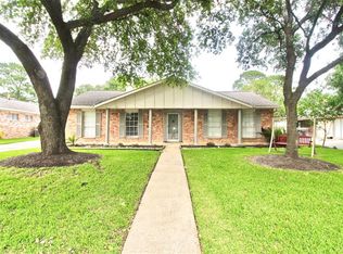 1522 Hitherfield Dr, Sugar Land, TX 77498