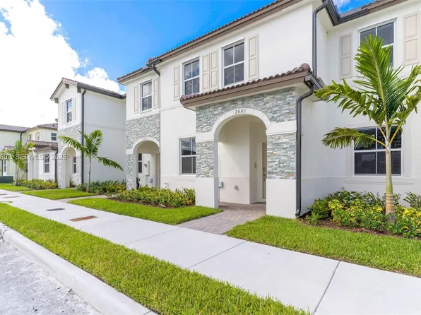 2661 SE 28th St, Homestead, FL