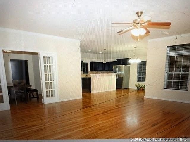 2nd image of 2705 W Huntsville St