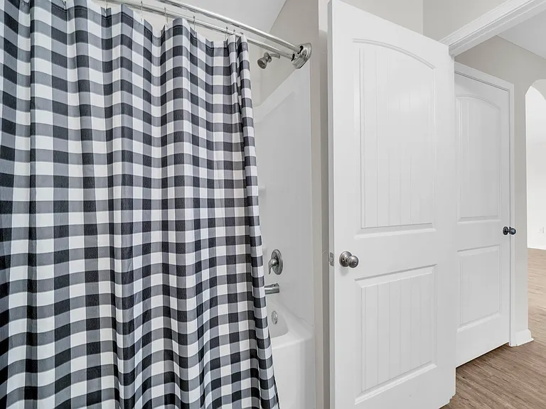 4924 Kensington Ln — Photo 29